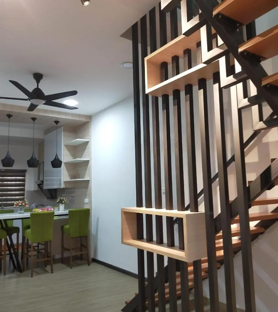 Luxury Spacious Home, Comfy Hill Malacca Holiday home